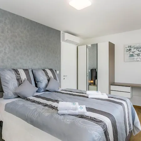 Ferienvilla Lea Magdalena I Mit Whirlpool By Interhome