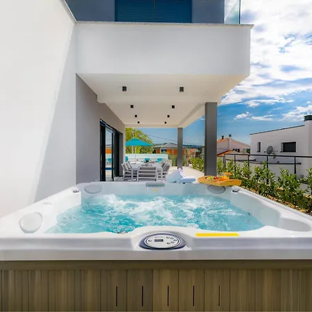 Ferienvilla Lea Magdalena I Mit Whirlpool By Interhome * Sveti Vid-Miholjice