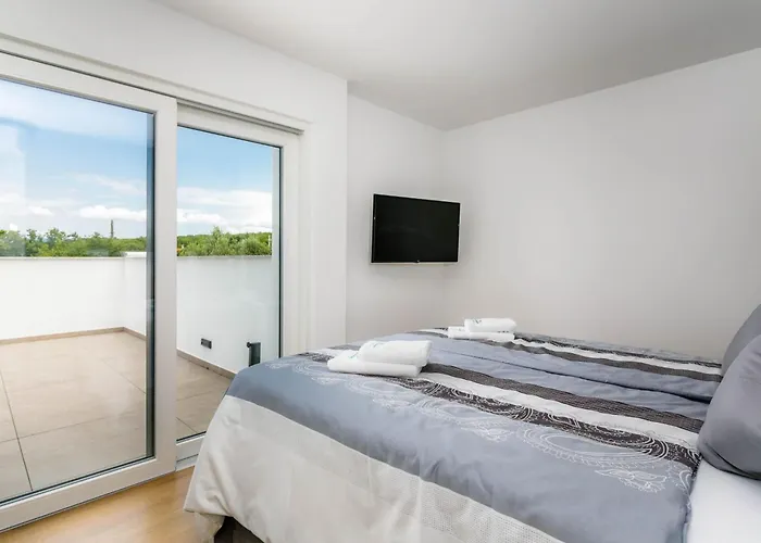 Ferienvilla Lea Magdalena I Mit Whirlpool By Interhome