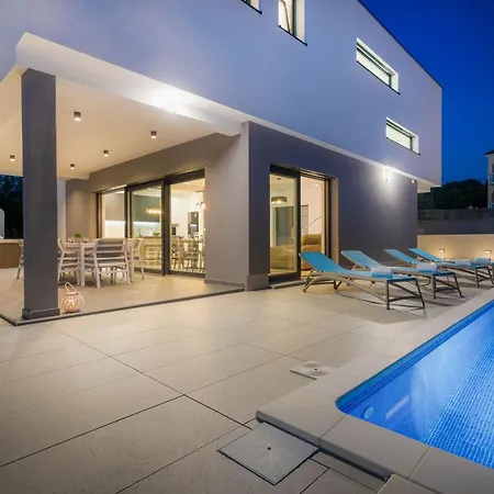 Vikendica Ferienvilla Lea Magdalena I Mit Whirlpool By Interhome Sveti Vid-Miholjice