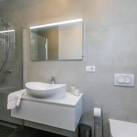 Ferienvilla Lea Magdalena I Mit Whirlpool By Interhome *
