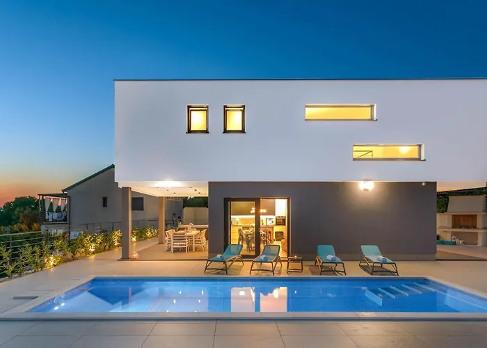 Ferienvilla Lea Magdalena I Mit Whirlpool By Interhome