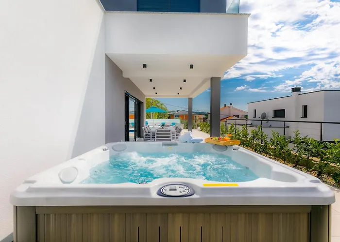 Ferienvilla Lea Magdalena I Mit Whirlpool By Interhome * Sveti Vid-Miholjice